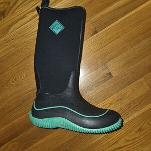 Women's Black and Green Muck Boots